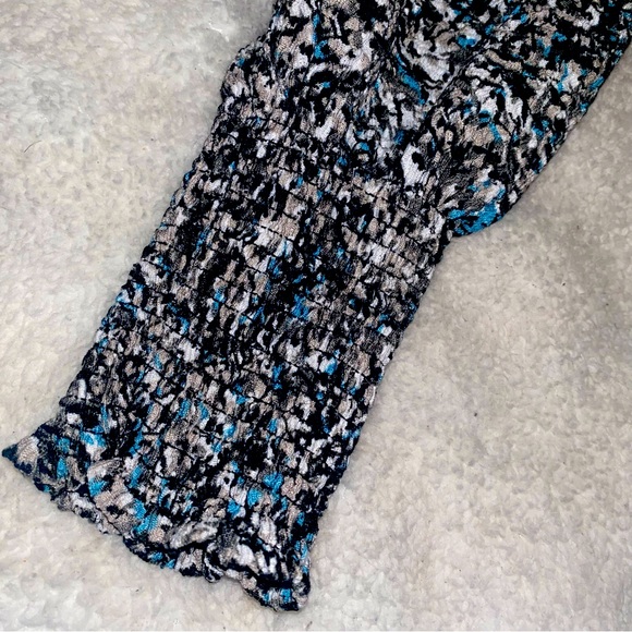 Brand New: LOFT- XS-Blouse - Picture 5 of 6